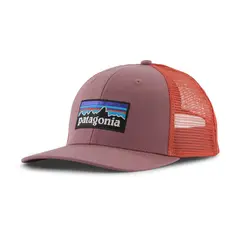 Patagonia P-6 Logo Trucker Hat Klassisk caps med mesh bakside